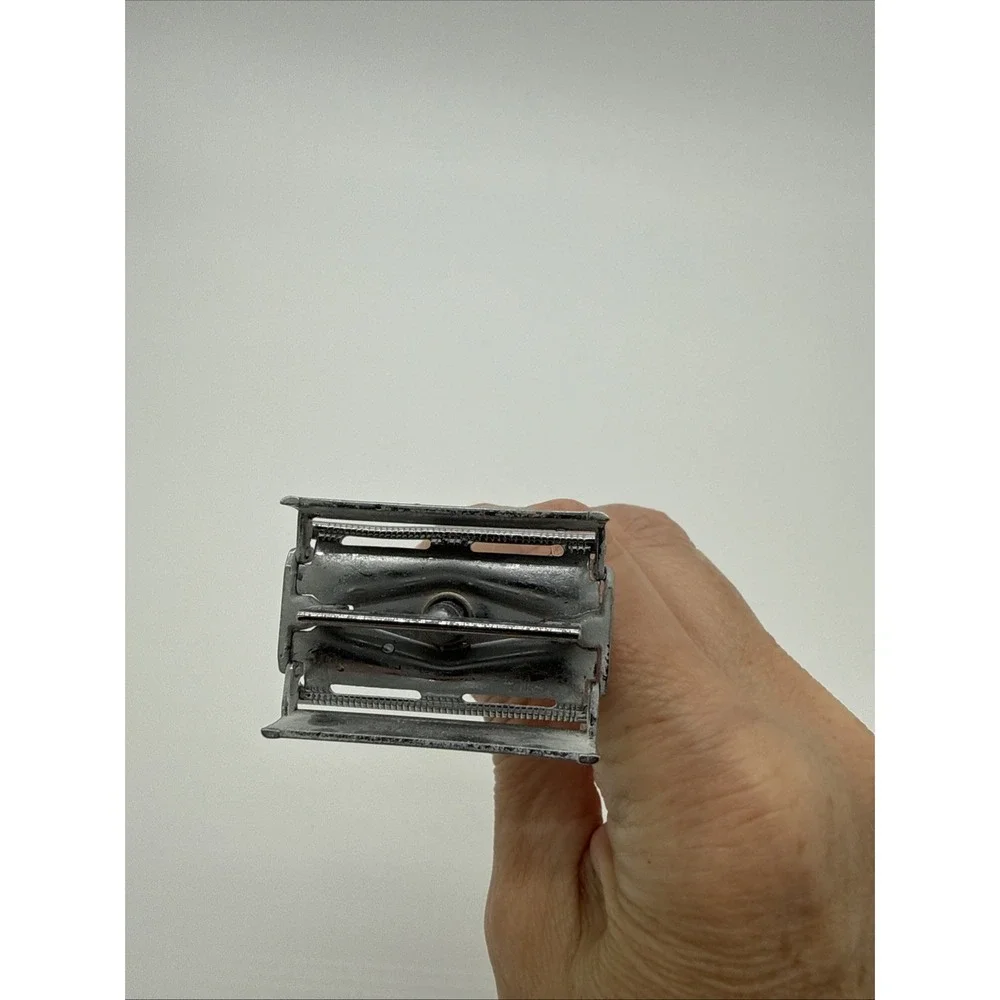 Van Der Hagen Double Edge Twist Adjustable Safety Razor